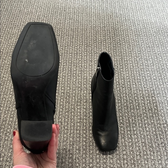 Marc Fisher Sleek Black Leather Ankle Booties - Picture 3 of 3